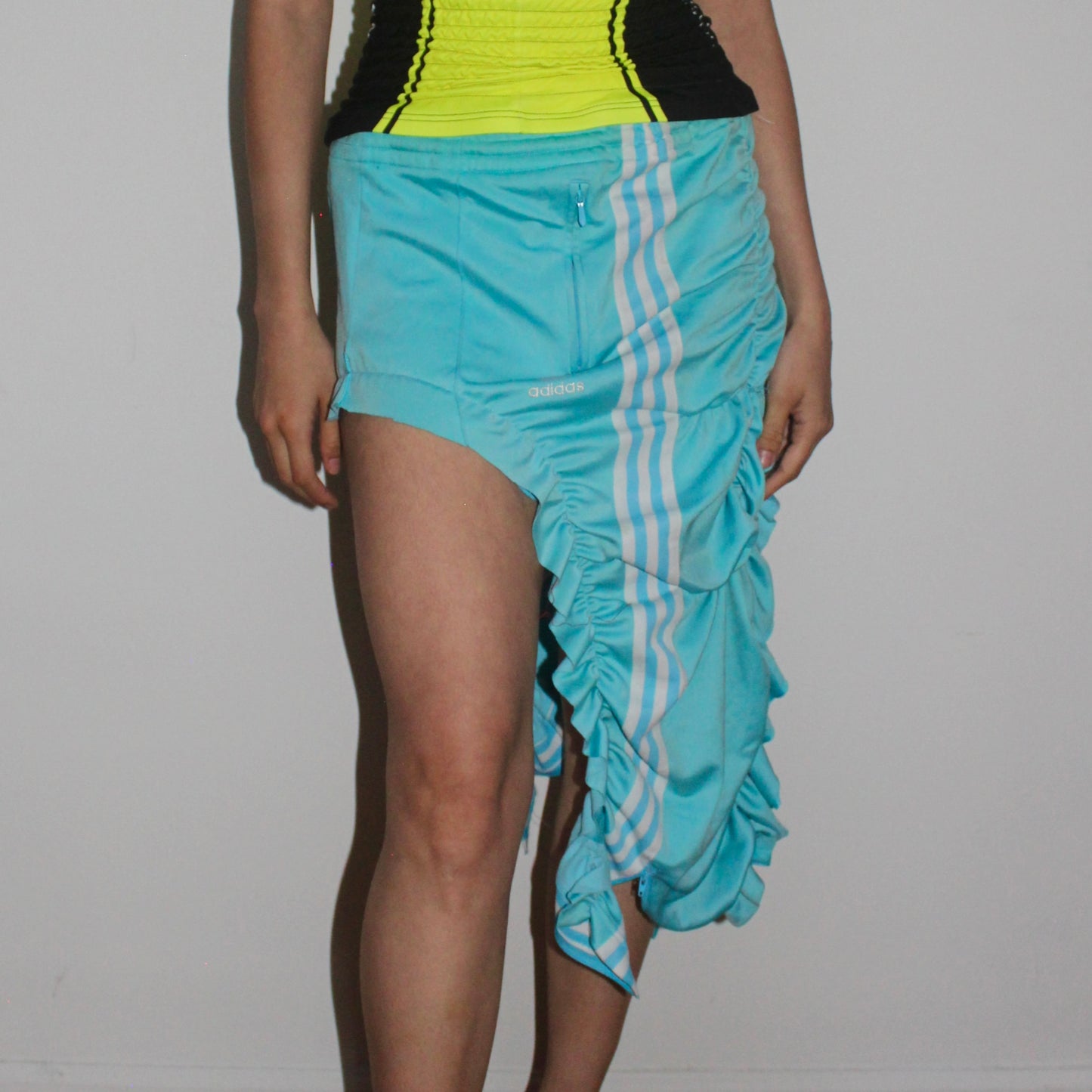SCRUNCH SKIRT IN BLUE (S)